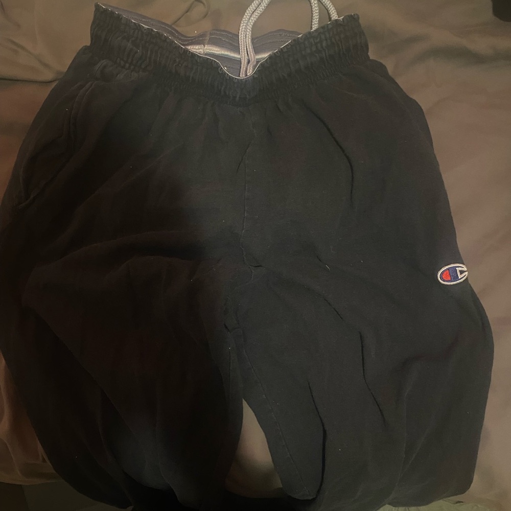 Black small champion sweatpants